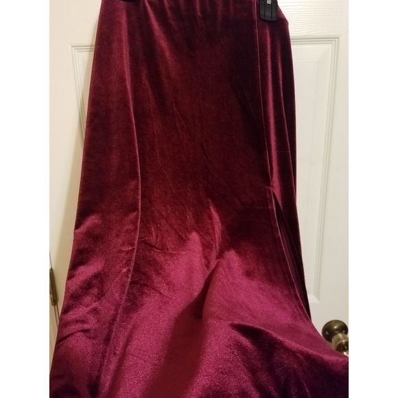 Plus size velvet skirt. Last one - Picture 6 of 8